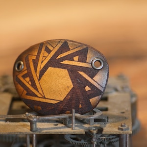 Leather eyepatch ,geometry