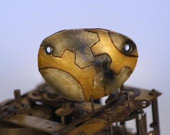 Leather eye patch, white with golden cog