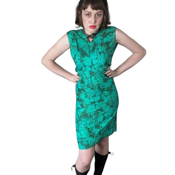 VTG 50s Green Floral Wiggle Dress - image 5