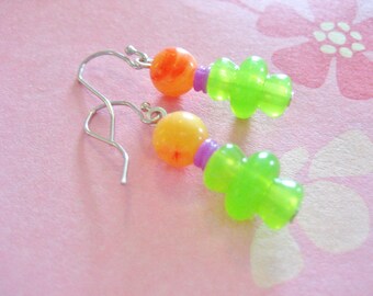 80's style earrings. Funky Vaseline green & Sunset Swirl earrings