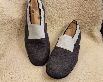 Women, Men, Kids eco-friendly GRAPHITE handmade wool slippers. Moccasins style indoor shoes, soft sole slippers. Unisex family slippers