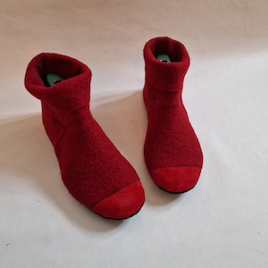 RODE, milieuvriendelijke pantoffels van gekookte wol... VOELEN als een blote voeten... ROOD, zaalschoenen, schoenen met zachte zool