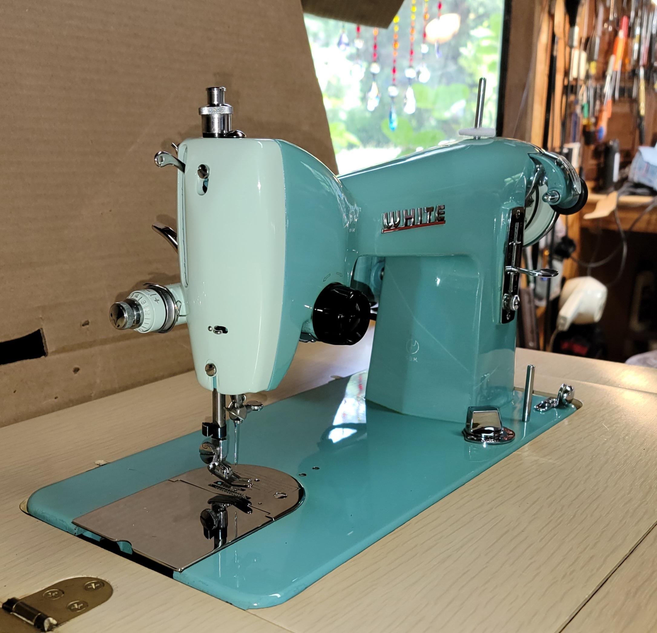 RICCAR 多機能ミシン ホワイト RICCAR(リッカー)×BERNINA RICCAR 多機能ミシン ホワイト RICCAR(リッカー)×BERNINA