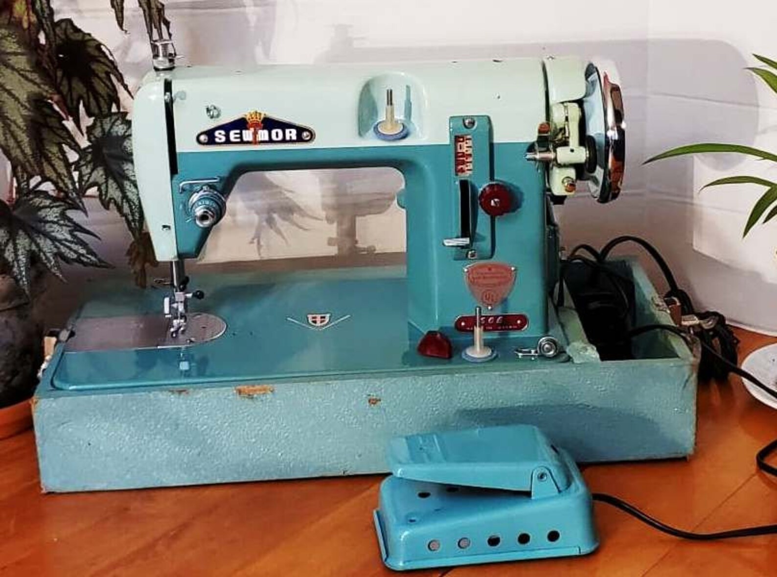 Restored SewMor 606 Vintage Sewing Machine by Stagecoach Etsy