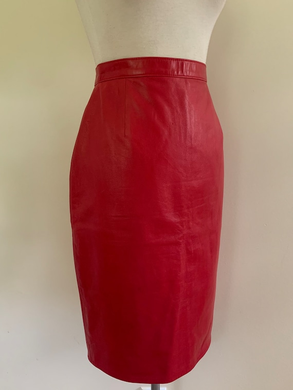 Vintage 1980s Anne Klein Red Leather Skirt / Vinta