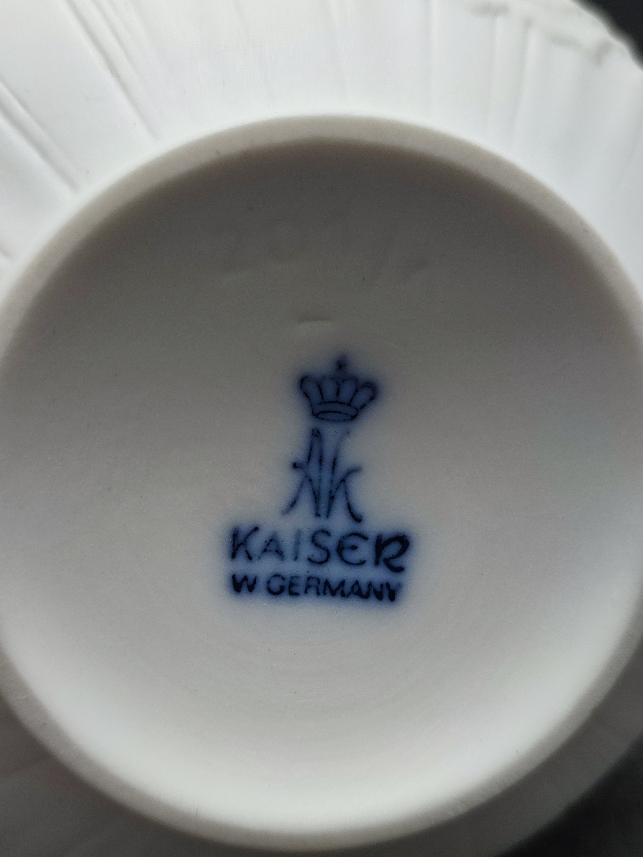 AK Kaiser Porcelain Op Art Relief Decor - 201/1 - Germany