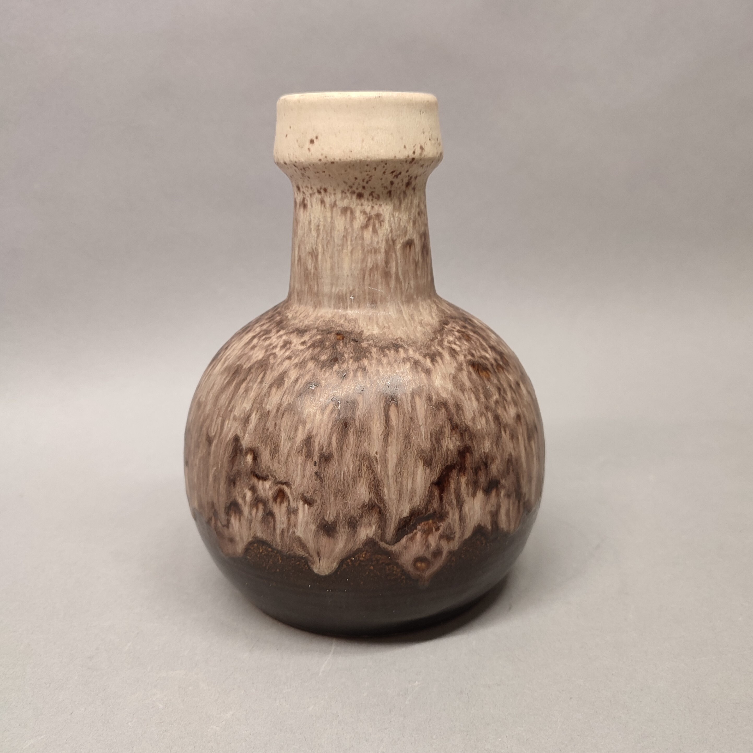 西ドイツの陶器の花瓶 Dümler & Breiden 1056/20 - Etsy 日本 西ドイツの陶器の花瓶 Dümler & Breiden 1056/20 - Etsy 日本