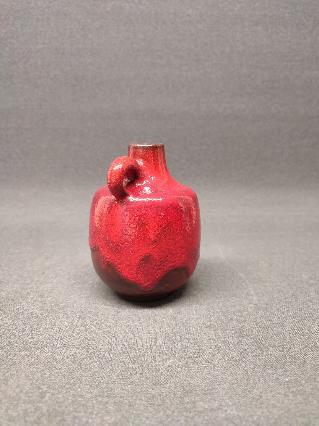 Retro Red Colored Vase by the German Company Hoy Hartwich Heyne Vintage