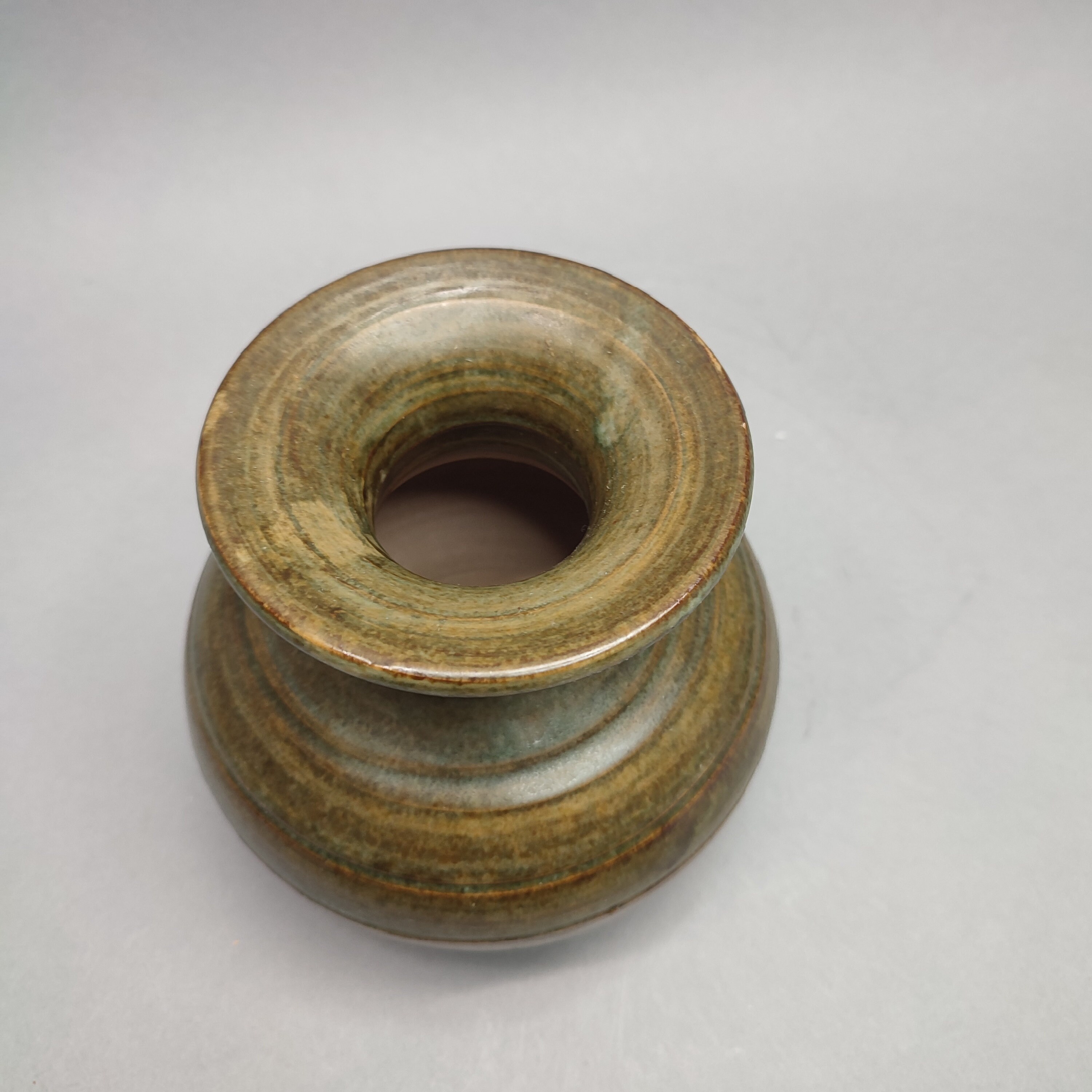 花瓶　作者不明 ドイツ陶器の花瓶 作者不明 - WGP ヴィンテージ レトロ - Etsy 日本