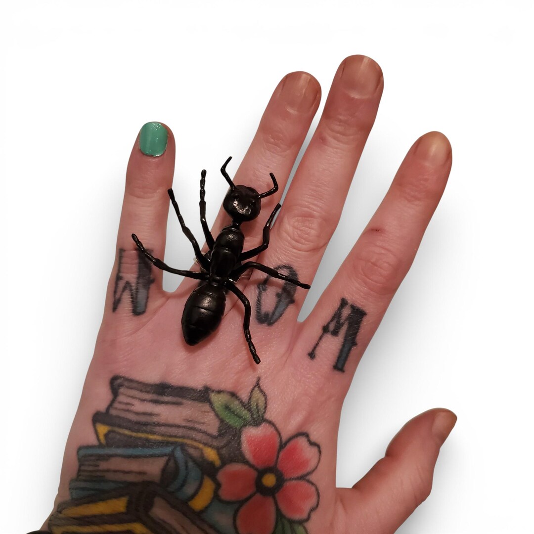 Black Ant Ring - Realistic Butterfly Jewelry - Etsy