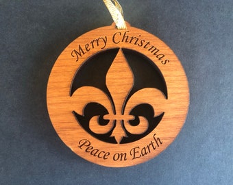 Solid Wood Fleur de Lis Round Christmas Ornament