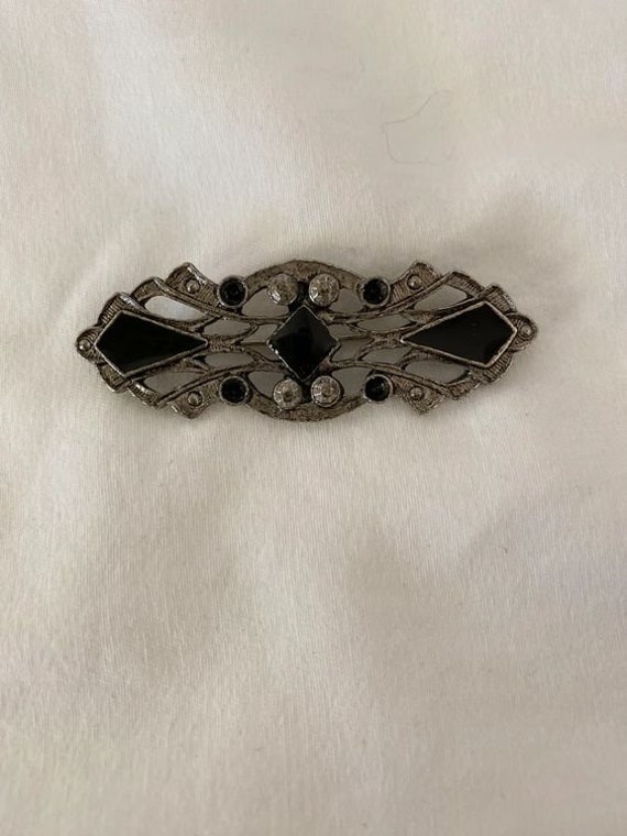 Vintage BROOCH  Bar Pin Silver and Faux BLACK ONYX