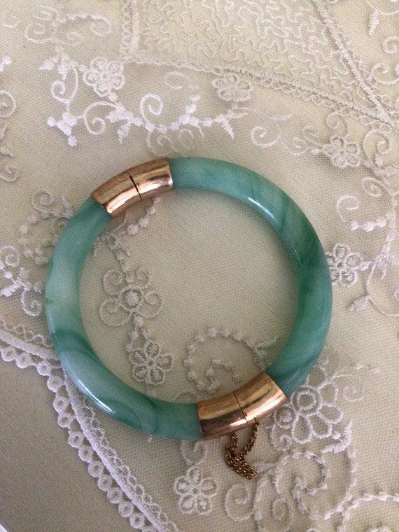 Vtg Icy Green JADE Hinged BANGLE BRACELET Light Ic