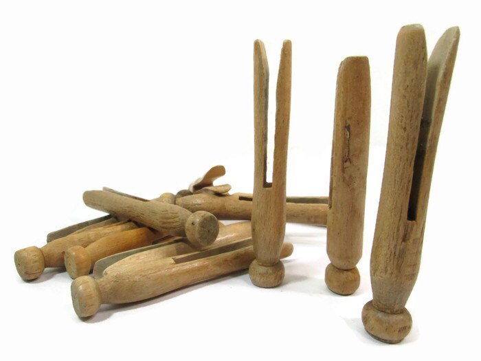 12 Vintage Wooden Clothespins, Laundry Pins, Wood Clothes Pegs - Etsy