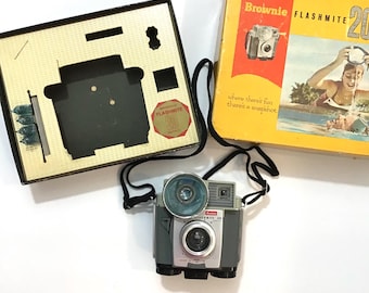 Kodak Brownie Flashmite 20 Outfit Camera Uses 620, Vintage Photography