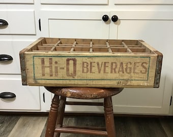 Caja de madera vintage HI-Q para refrescos, con capacidad para 24 botellas.