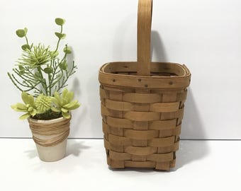 Cesta alta con ganchos Longaberger, color marrón antiguo, ¿1987? / Cesta tejida a mano