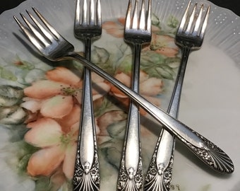 Four Vintage Crown Dinner Forks Radiance Pattern 1930's Art Deco Silverplate