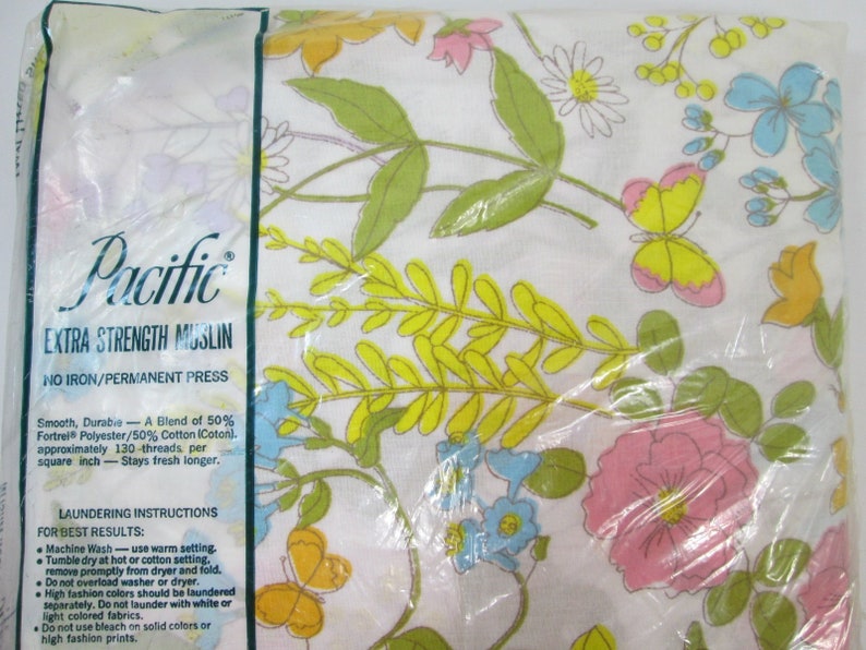 Flowers and Butterflies by Pacific Vintage Twin Fitted Sheet