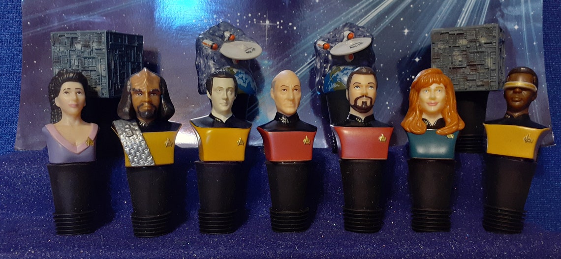 star trek crew turned into cubes