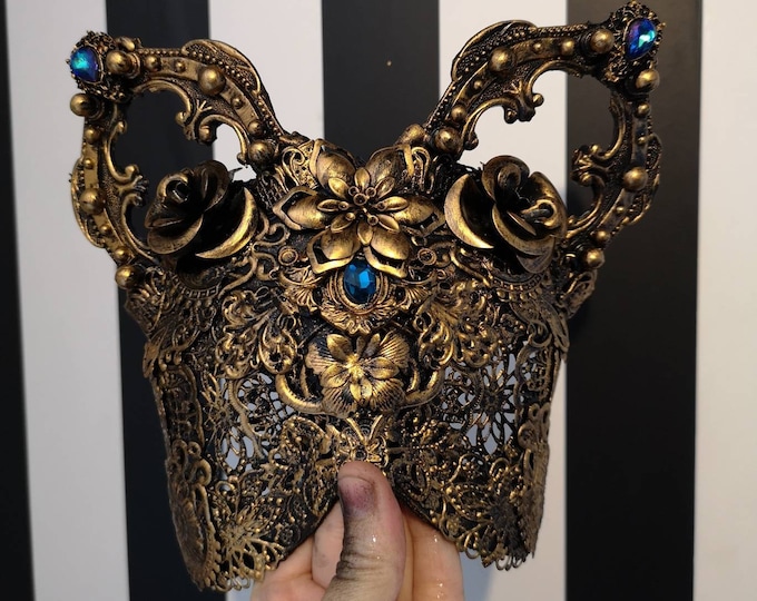 Cathedral Kitten Blind Mask - Ready Made