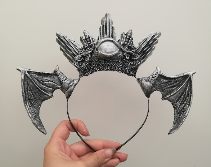 Beholder Eye Crown Headband: Fantasy Resin Halo