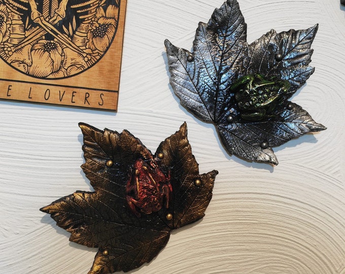 Folium & Frog Wall Art
