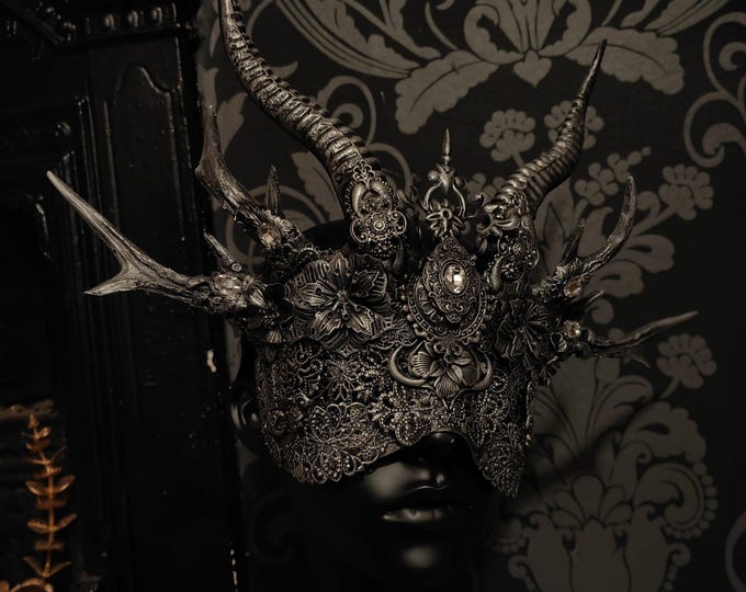 Huntress Mask - Made To Order
