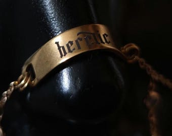 Engraved Gold Heretic Cross Chain Nose Armour