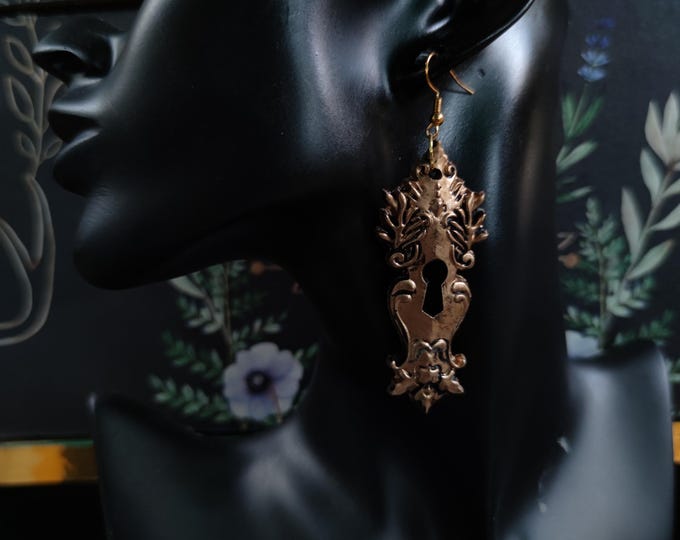 Keyhole Earrings