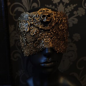 Small Death Mask Gold image 3