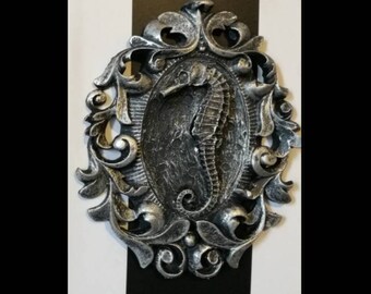 Mini Wall Art - Seahorse Filigree Frame