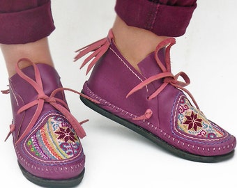 Handmade Purple Leather Moccasin With Embroidered Vintage Tribal Fabric, Womens Moccasins, Tribal Moccasins, Hippie Boots, Tribal Boots