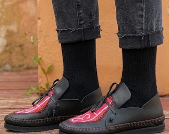 Mocasines de cuero negro con tela tribal rosa, mocasines para mujer, botas mocasín boho, mocasines para mujer, mocasines para hombre, mocasines tribales