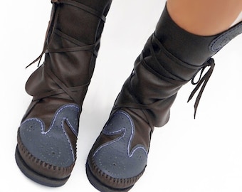 Braune und graue Keltische Leder Mokassins, Damen Mokassins, Mokassins Damen, Leder Mokassins, Herren Mokassins, Wikinger Boots, Mokassins Herren