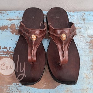 Handgemachte Braune Leder Sandalen mit Muscheln, Herren Sandalen, Damen Sandalen, Herren Leder Sandalen, Leder Sandalen Damen, Hippie Sandalen