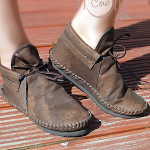 Eco-vriendelijke veganistische mocassins gemaakt van kurk, veganistische schoenen, kurkschoenen, veganistische laarzen, kurklaarzen, veganistische mocassins, damesmocassins, mocassins