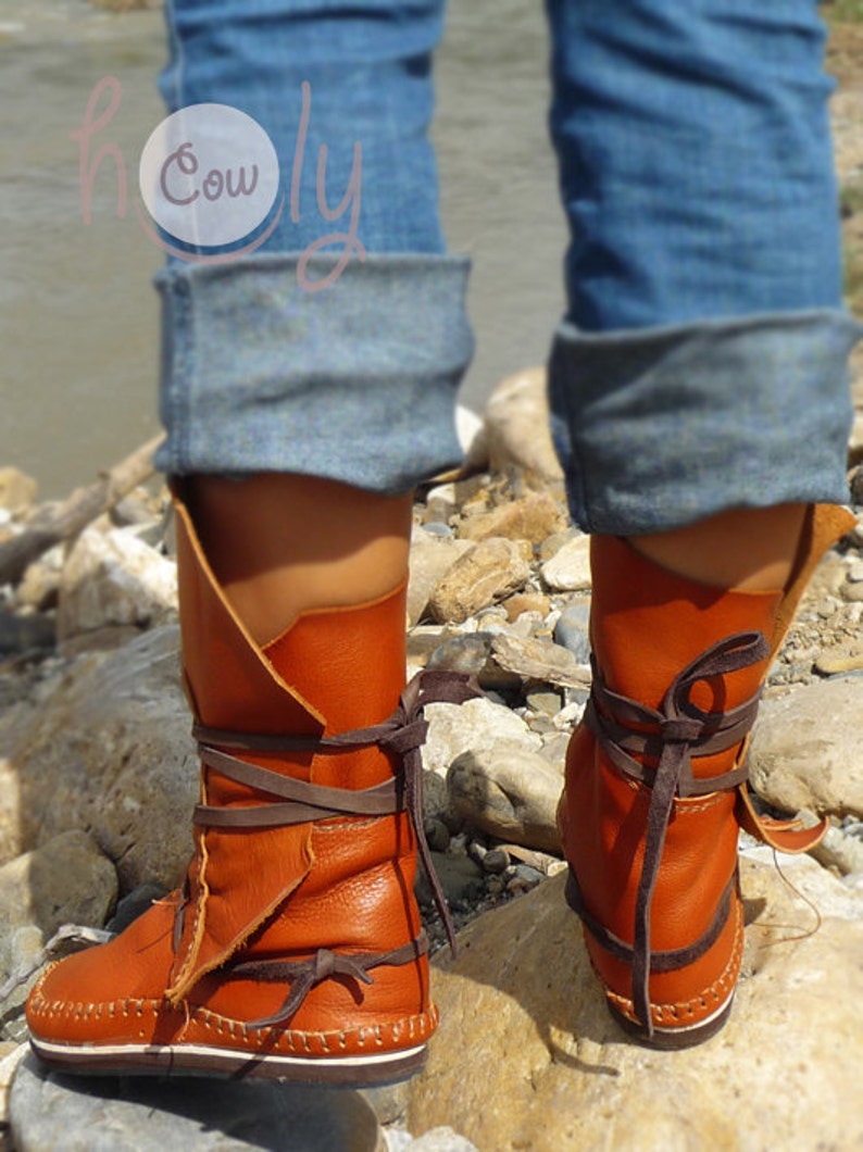 Size 41 Cloth Moccasins Turquoise, Orange and Red