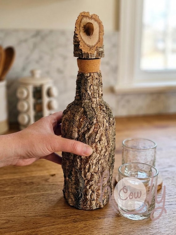 Korkrinde bedeckte Flasche, rustikales umweltfreundliches Dekor
