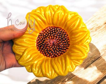 Handmade Small Ceramic Sunflower Dish, Ceramic Dish, Sunflower Plate, Ceramic Sunflower Plate, Sunflower Bowl, Small Ceramic Dish, Sunflower