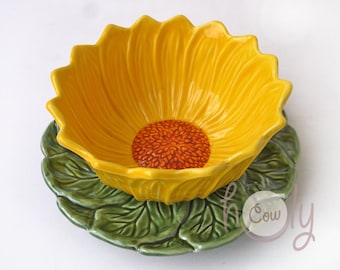 Handmade Colorful Ceramic Sunflower Bowl on Leaf Plate