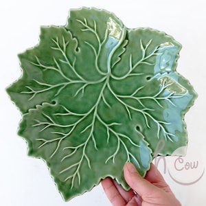 Handmade Ceramic Green Leaf Dish, Ceramic Dish, Green Leaf Plate, Ceramic Green Leaf Plate, Pottery Plate, Large Ceramic Leaf Plate