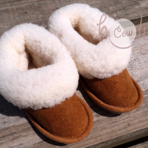 Handmade Sheepskin Baby Boots, Baby Boots, Toddler Boots, New Mom Gift, Baby Shower Gift, Kids Slippers, Sheepskin Boots, Baby Moccasins