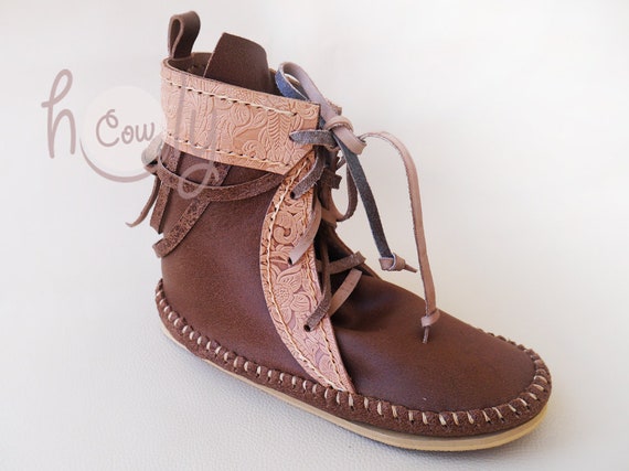 womens moccasin boots