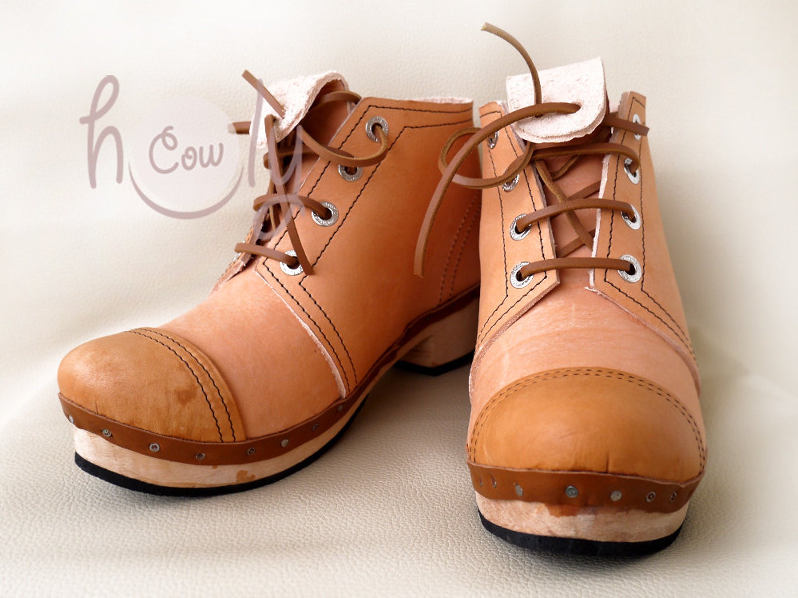 leather clogs womens
