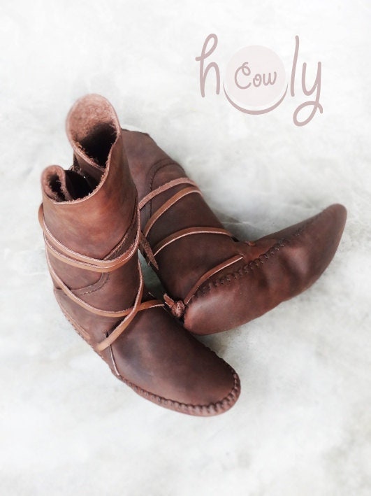 Soft sole moccasin clearance boots