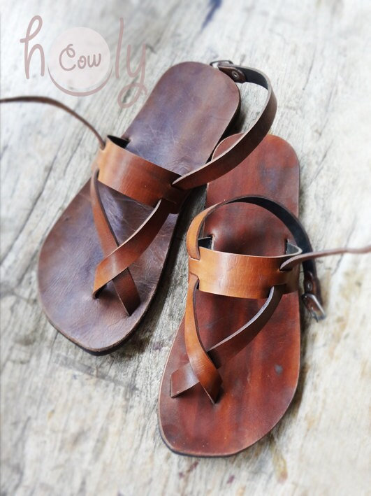 Handmade men's sandals in tan blue calf leather with buckle