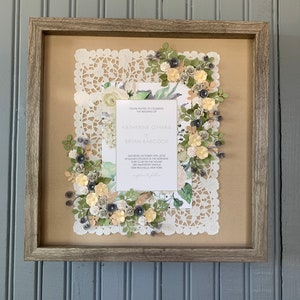 Hochzeitseinladung mit Papierspitze Akzent.