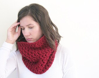 Chunky Cowl Scarf | Red Chunky Wool Scarf | Hand Knit Scarf | Knit Infinity Scarf | Crochet Cowl Scarf | Christmas Gifts