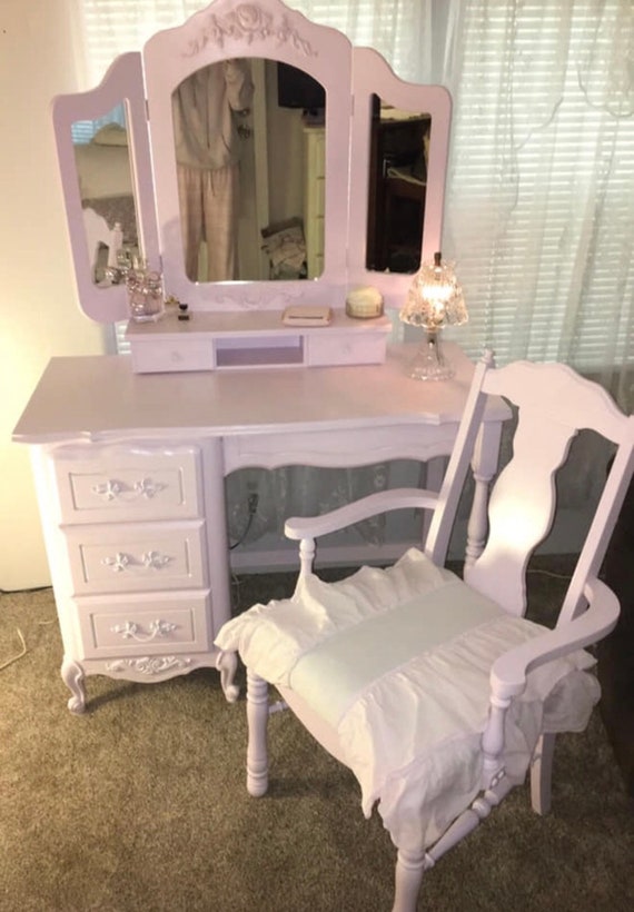 Sold Pink Vintage Antique French Provincial Vanity Desk Set Etsy